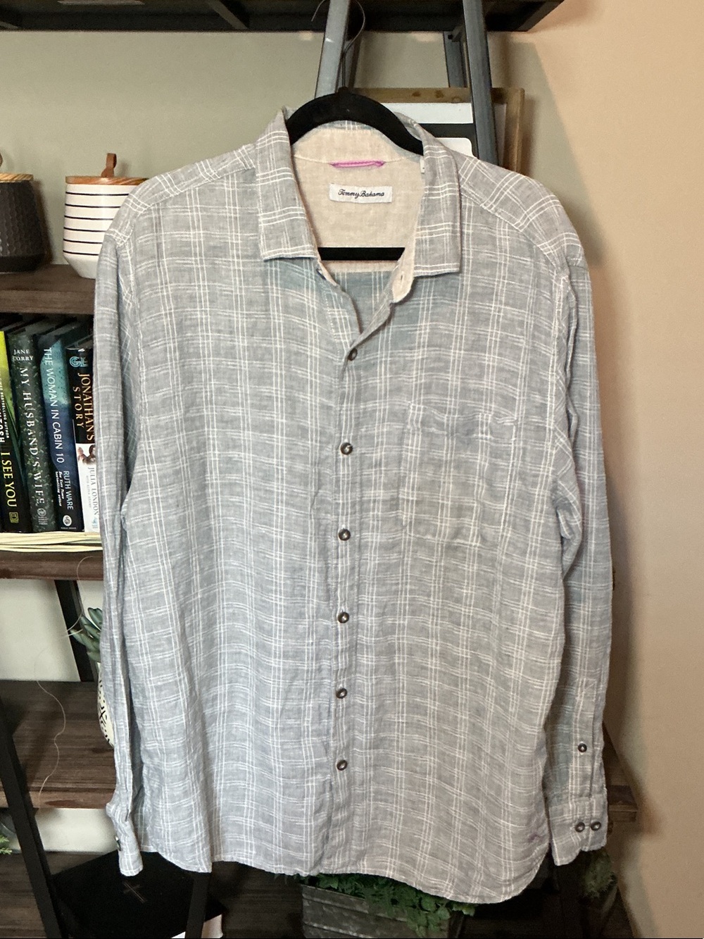 Tommy Bahama Men's Light Gray/ Blue Plaid Button-Down Shirt Size XL